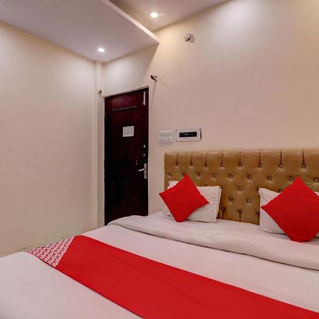 Hotel O Moon Palace Near Sahara Ganj Mall 러크나우 외부 사진