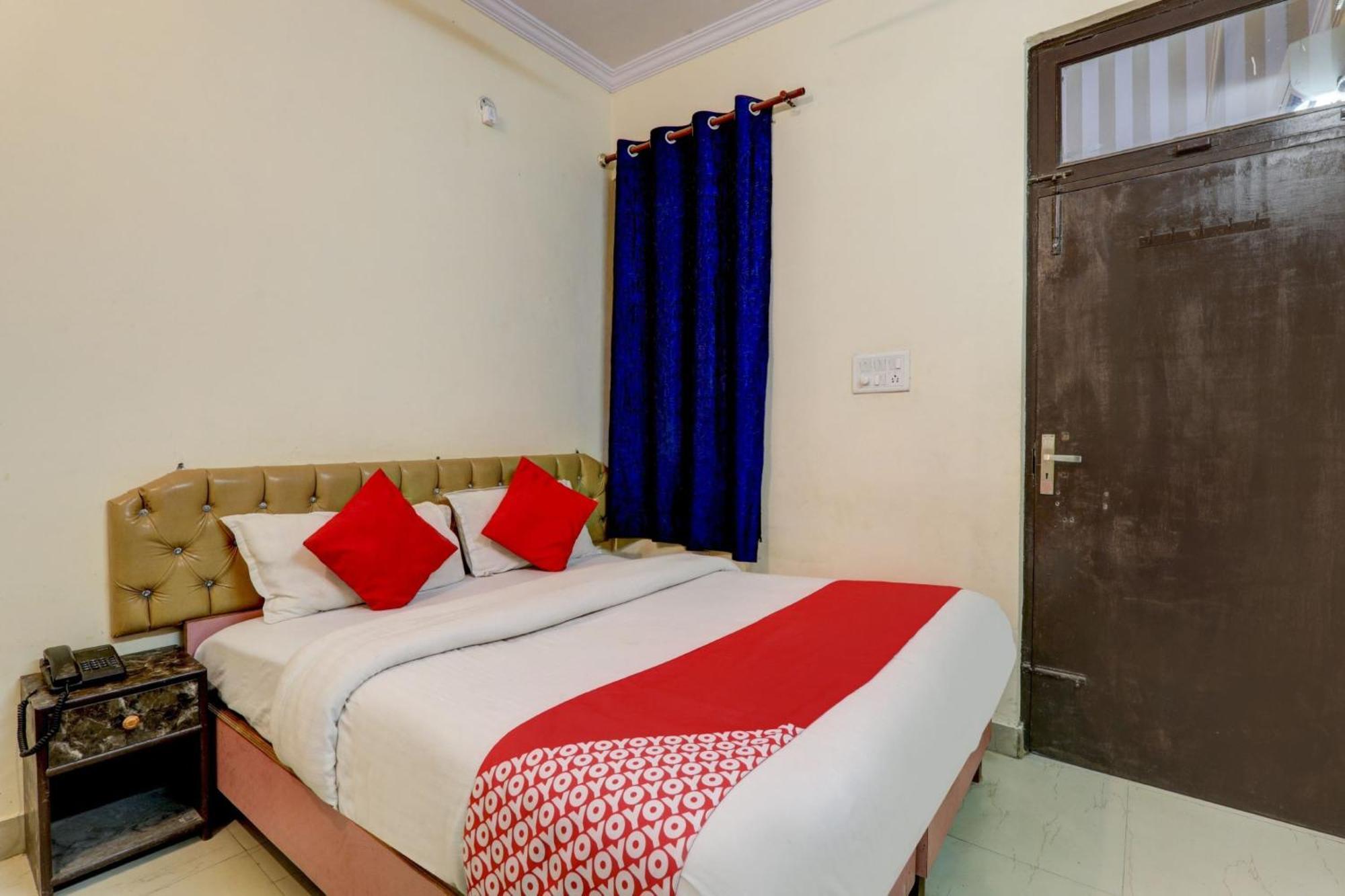 Hotel O Moon Palace Near Sahara Ganj Mall 러크나우 외부 사진