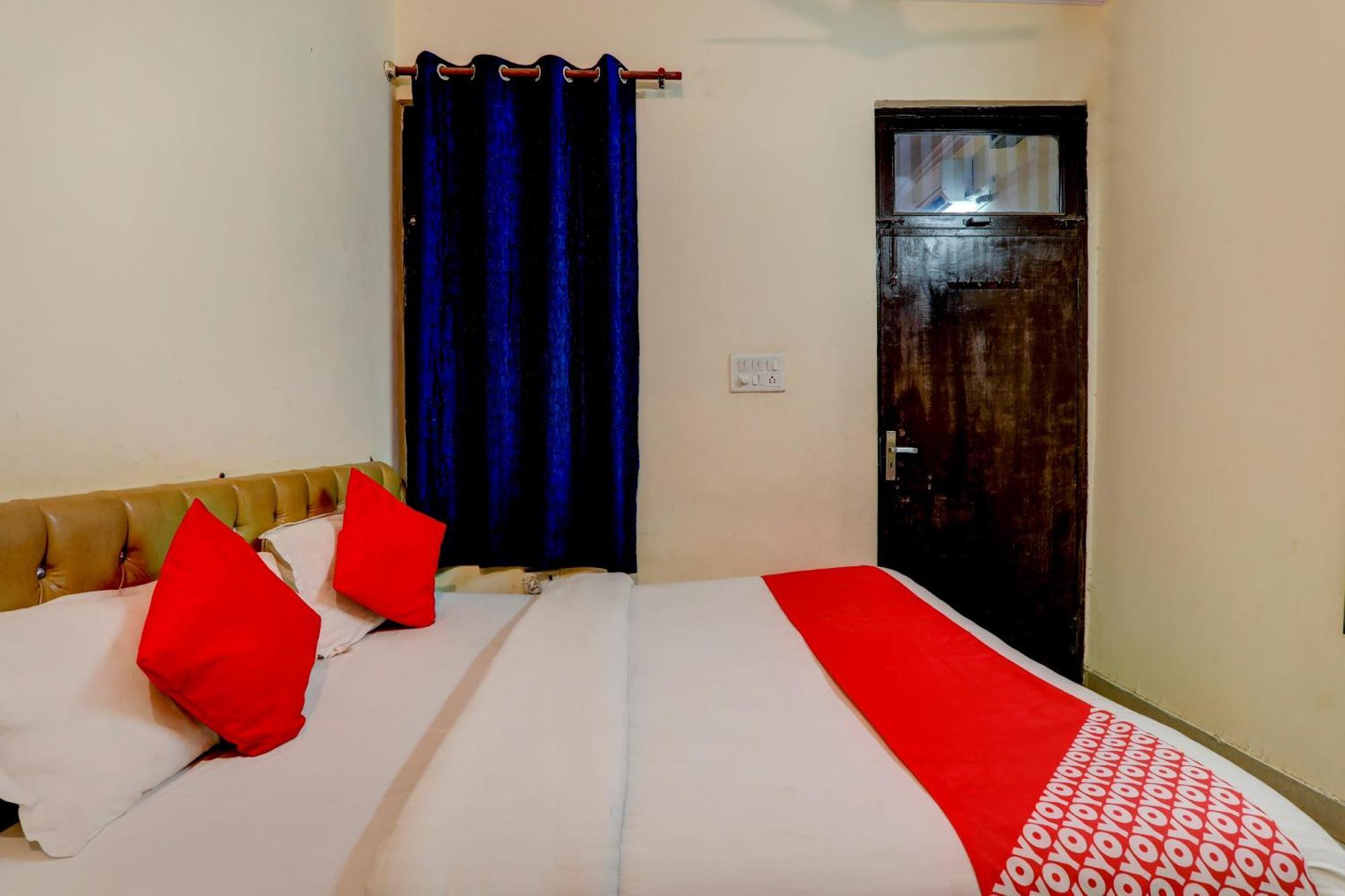 Hotel O Moon Palace Near Sahara Ganj Mall 러크나우 외부 사진
