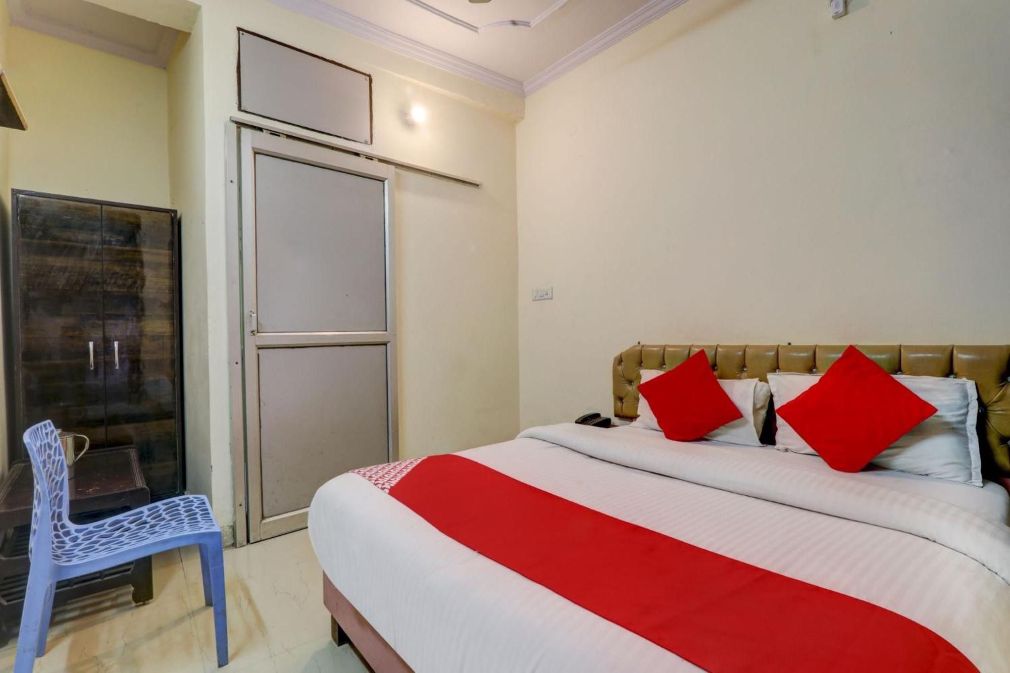 Hotel O Moon Palace Near Sahara Ganj Mall 러크나우 외부 사진